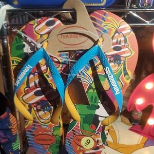 Havaianas Cartoon Goofy MENS 9/10 Print Flip Flops with Blue and Yellow Straps